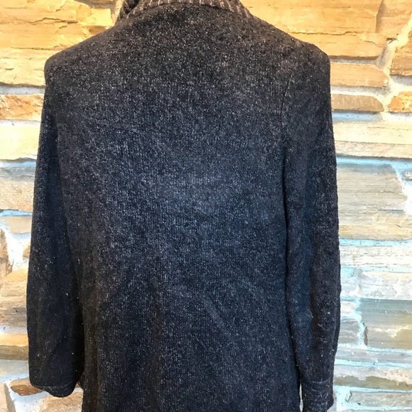 Warm, soft, take anywhere sweater. - Picture 4 of 5